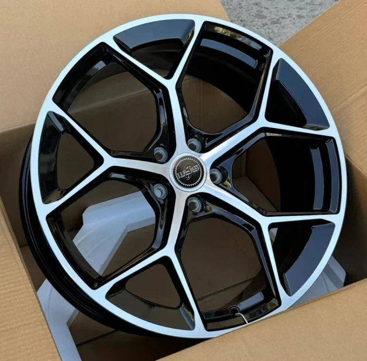 Sleek Forged Rims for Audi