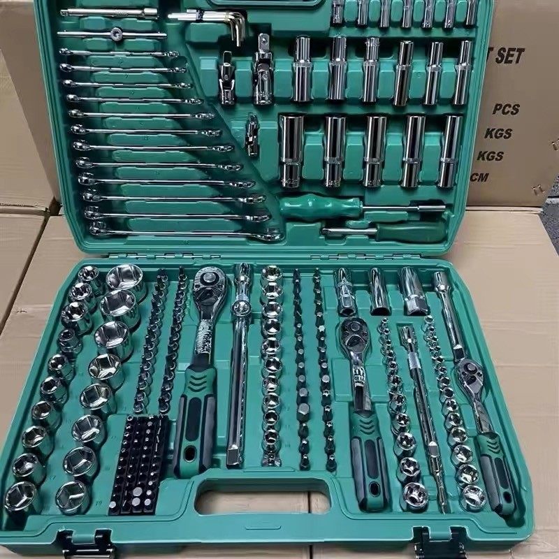 Professional 150-Piece Socket Wrench Set with Toolbox